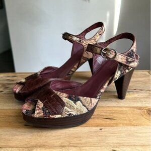 Kenzie Rachelle Burgundy Brocade Brown Platform Ankle Strap Peep Toe Sandal